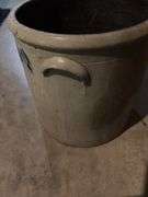 3 gallon salt glazed crock, has hairline