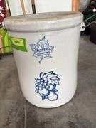 6 gallon Western crock w/ wire bail handles