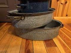 Enamelware assortment