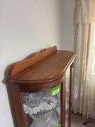 Schanz Furniture Amana walnut double curved glass china hutch w/ key 12D x 35L x 60H NO CONTENTS, needs to be a LATE PICKUP TIME!!!