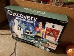 Toy box with toys and Discovery mindblown set