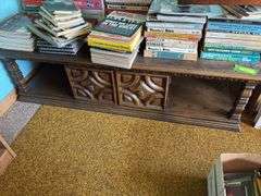 Coffee table with sliding doors No contents