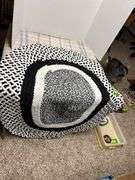 33 x 49 oval rug