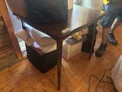 Wooden folding leg card table