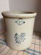 6 gallon Western Crock 1 very small hairline
