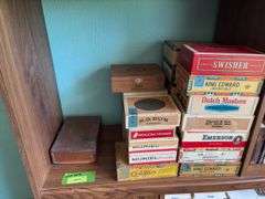 Large quantity of cigar boxes