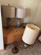 3 table lamps and spool style stand