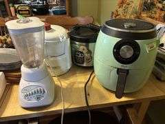 Kitchen appliances - air fryer, blender, aroma pressure cooker, juicer