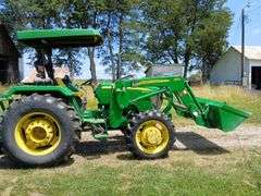 John Deere 5075 E tractor, purchased 6-2011, FWA, ROPS w/canopy, hour meter shows 558 hrs, 553 hydraulic loader 74" bucket, 16.9x 28 rear tires, 9.5 x 24 fronts, 2 rear wheel weights. Each side. SN 5075EVAB002609. Please plan late pick up so we can load people out 3 pt fast hitch, see link in description for video WIRE TRANSFER REQUIRED