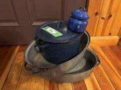 Enamelware assortment