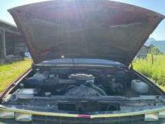 1989 Chevy Silverado 2500 4WD 5.7L gas engine Odometer shows 95784, new battery, NEEDS brakes, extended cab, headliner cloth is loose, power windows, locks, 8' box w/liner, tires are excellent, interior is very good.  Link in description for video WIRE TRANSFER REQUIRED