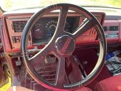 1989 Chevy Silverado 2500 4WD 5.7L gas engine Odometer shows 95784, new battery, NEEDS brakes, extended cab, headliner cloth is loose, power windows, locks, 8' box w/liner, tires are excellent, interior is very good.  Link in description for video WIRE TRANSFER REQUIRED