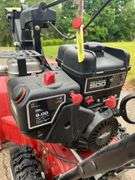 Toro Power Max 726OR Briggs &Stratton 900 series engine/205cc engine 26" width, joystick chute control, Looks like new