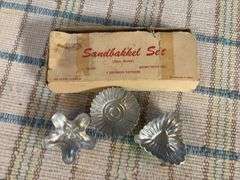 Aluminum griddle and Griswold Patty Molds, box in bad shape