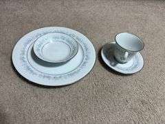 Noritake china set, Marywood pattern See photo of inventory list