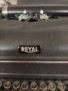 Royal manual typewriter