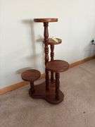 Amana walnut 4 place plant stand 28.5" tall