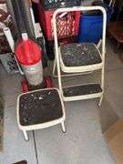 Stepstool and vacuum cleaner