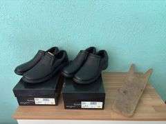 Two pair Nurse Mates Dove size 11 shoes in black and boot jack