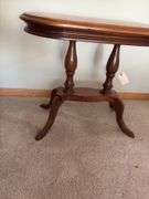 Amana walnut oval lamp table 14 x 27 x 23H