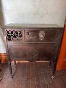 13D x 31L x 36H Freshman Masterpiece floor model radio