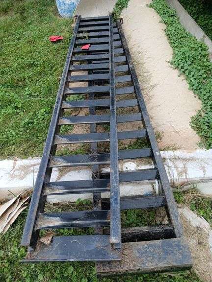 15" x 8' steel loading ramps