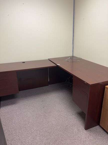 HON Desk 66x30 with return with 2 drawers 48x24 image