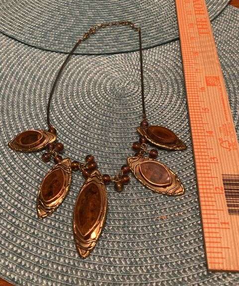 Necklace, needs small repair image