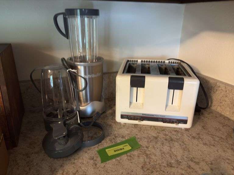 Nutribullet and 4 slice toaster image