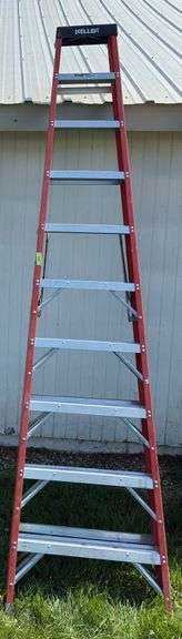 10’ fiberglass stepladder image