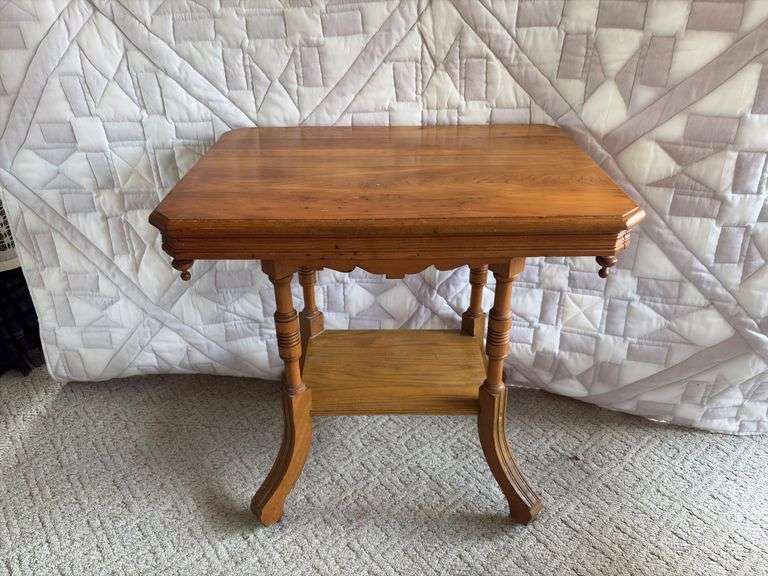 Maple parlor table 22 x 30 x 30H Bottom leg brace/shelf has been replaced image