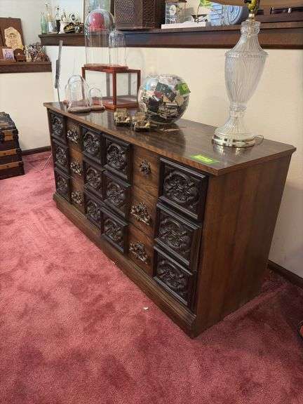 6 drawer dresser 18D x 58L x 30H image