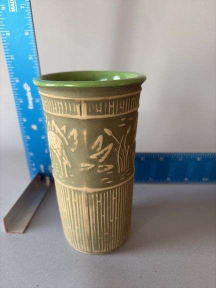 Red Wing 2004 convention vase image