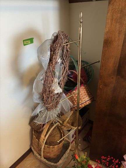 Lotsa baskets, a basket hanger and a wreath image