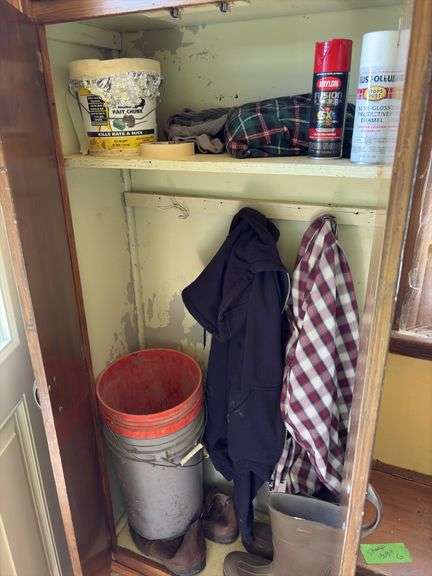 Rubbers, buckets, spray paint, many gloves, laundry soap image