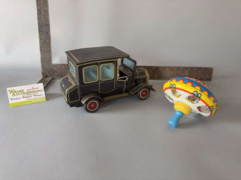Ohio Art top and battery operated tin car marked SH Made in Japan image