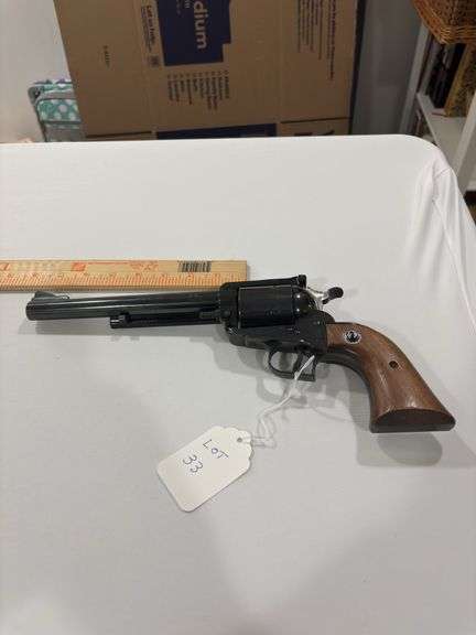 Sturm Ruger & Co. revolver model Black Hawk super 3 screw S#80-23186, cal .44 magnum image