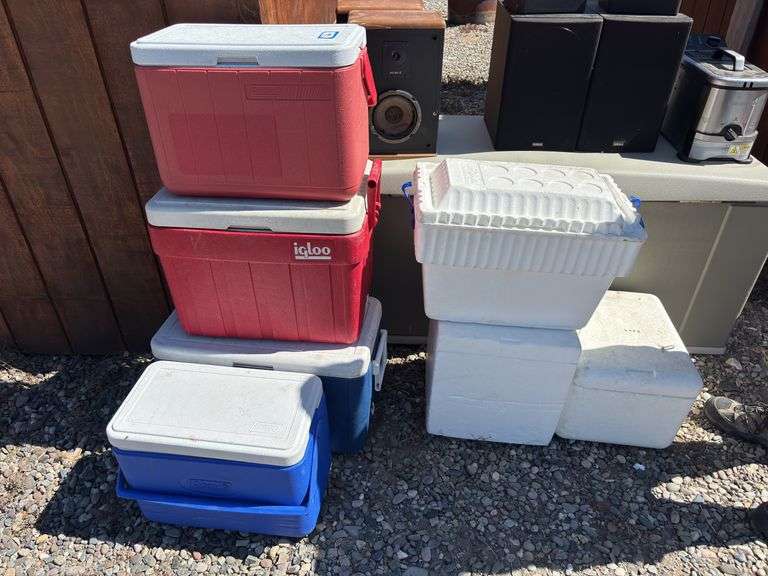 Assortment of coolers, hard side and Styrofoam image