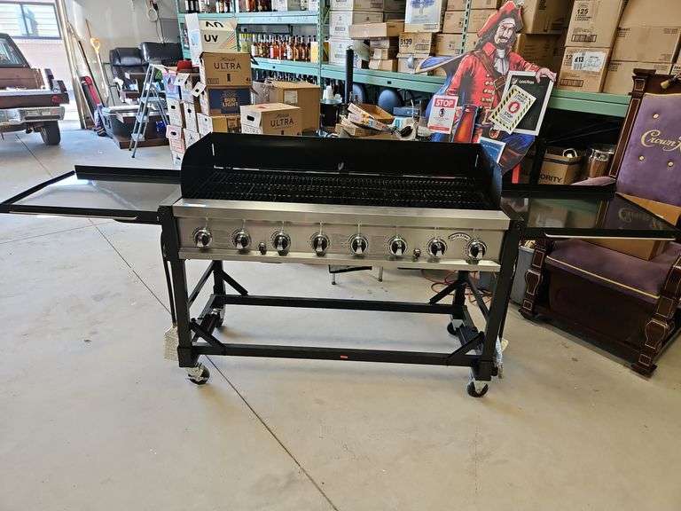 Bakers & Chef Grill, 56 x 24, with Cover image