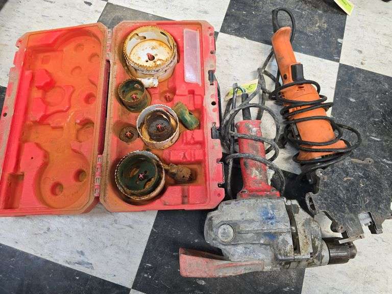 Milwaukee hole saws set, Milwaukee hole hog drill and BN multi purpose saw image