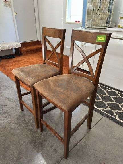 Pair 24" barstools