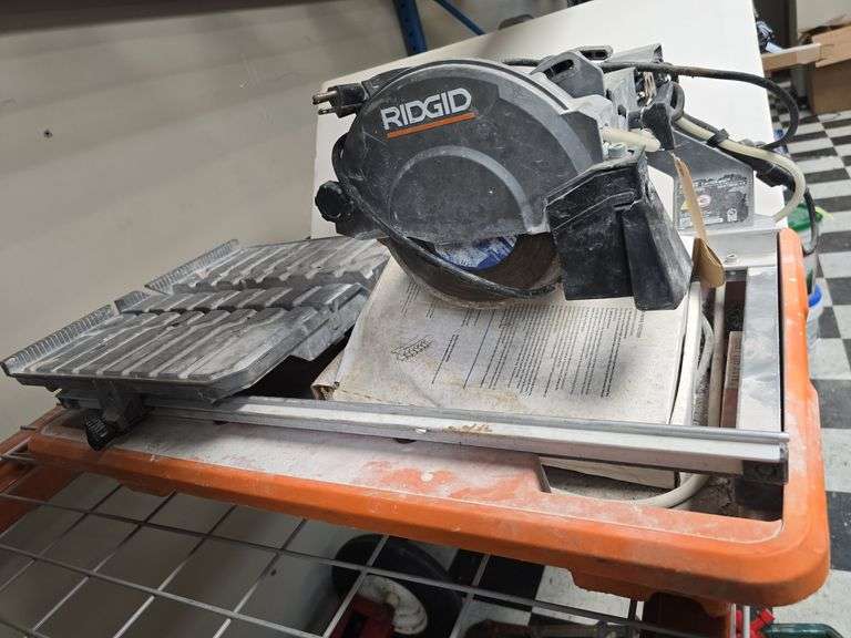 Rigid wet tile saw image