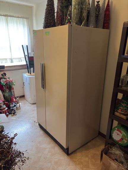 Sears French door style refrigerator Model 106.8580280 image