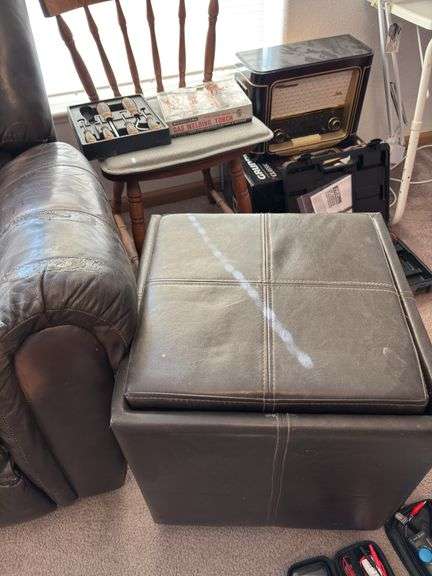 Recliner chair and storage box
