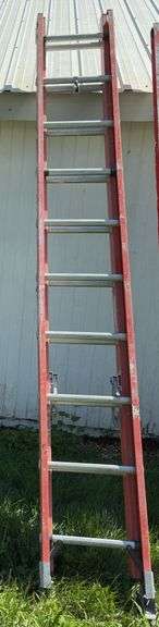 20’ fiberglass extension ladder image