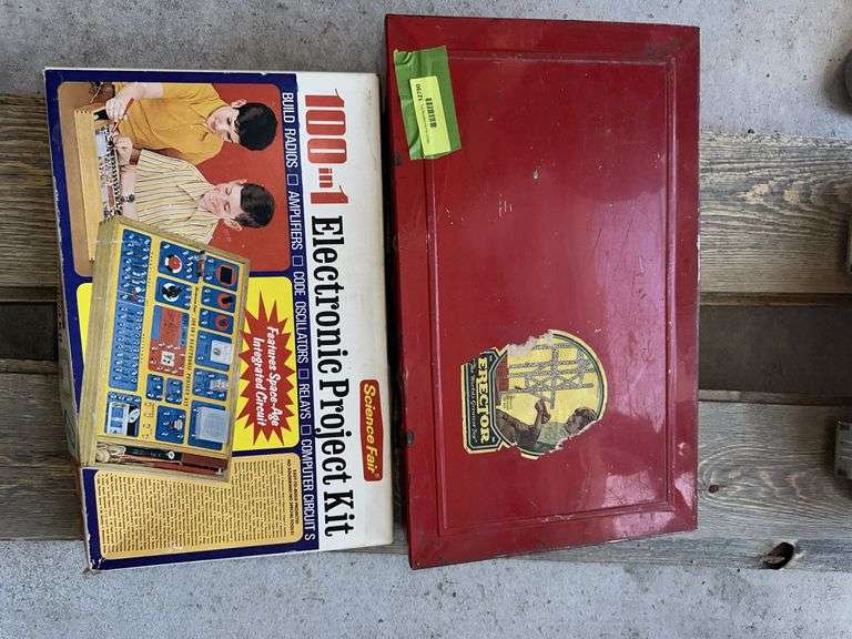 Erector set and Electronic Project set image