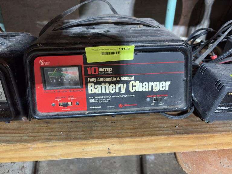 Schumacher 10 amp fast charge fully auto and manual battery charger Model SE-40MAP image