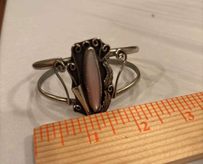 Vintage Mother of Pearl bracelet, unmarked image