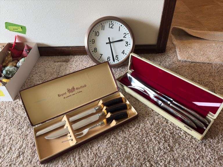 Battery operated wall clock and two carving sets-Regent Sheffield and Armand Japan stainless steel image