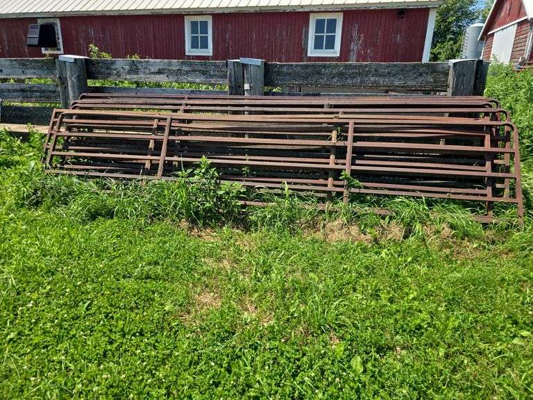 (7) 16' square tube gates 7 x the bid image